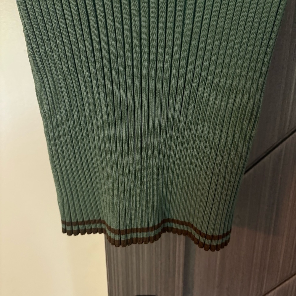 & Other Stories Green Ribbed Mock Neck Top - Picture 8 of 10